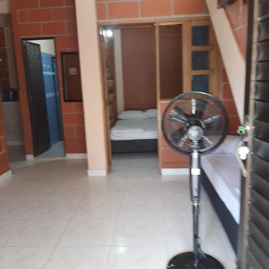Mi Pueblo Natal Aptos Y Habitaciones Necoclí エクステリア 写真