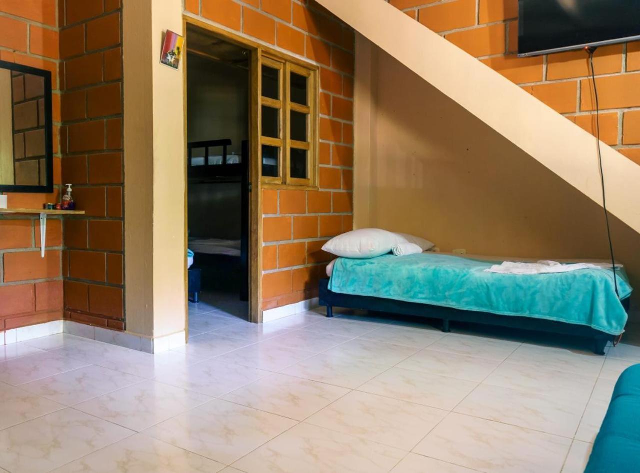 Mi Pueblo Natal Aptos Y Habitaciones Necoclí エクステリア 写真