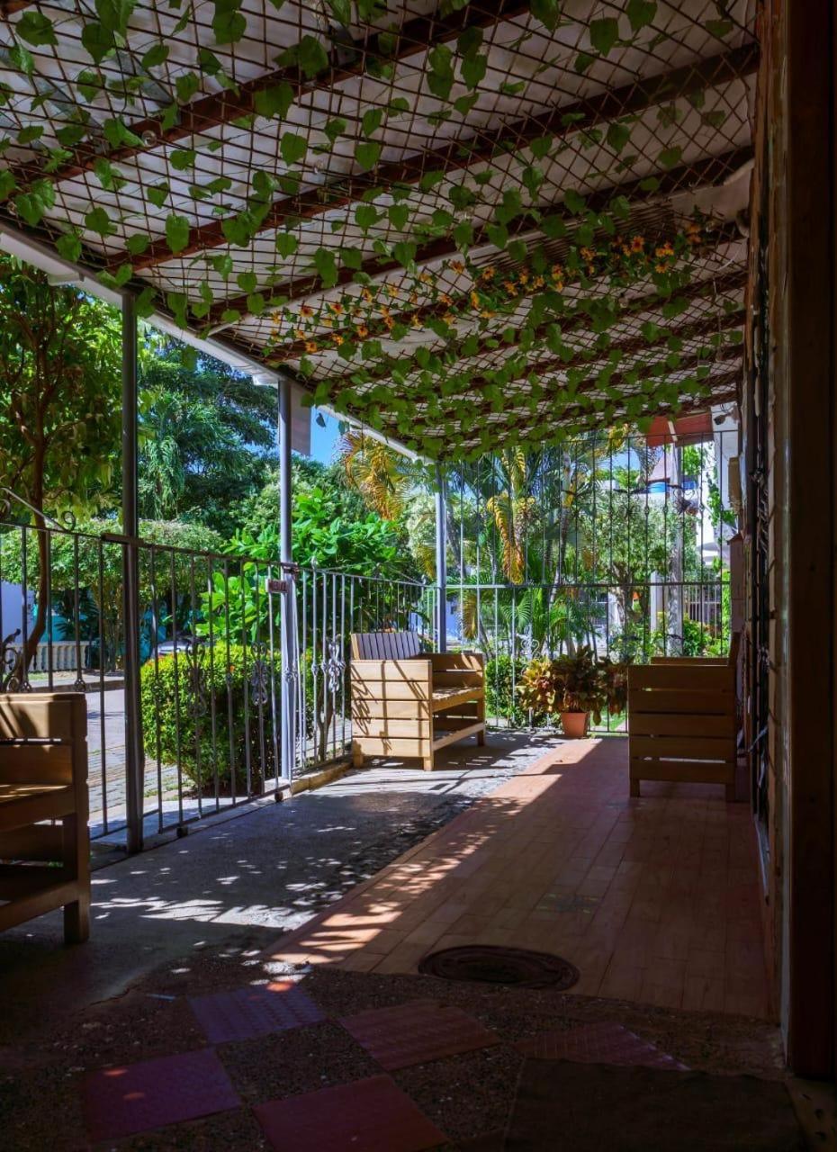 Mi Pueblo Natal Aptos Y Habitaciones Necoclí エクステリア 写真