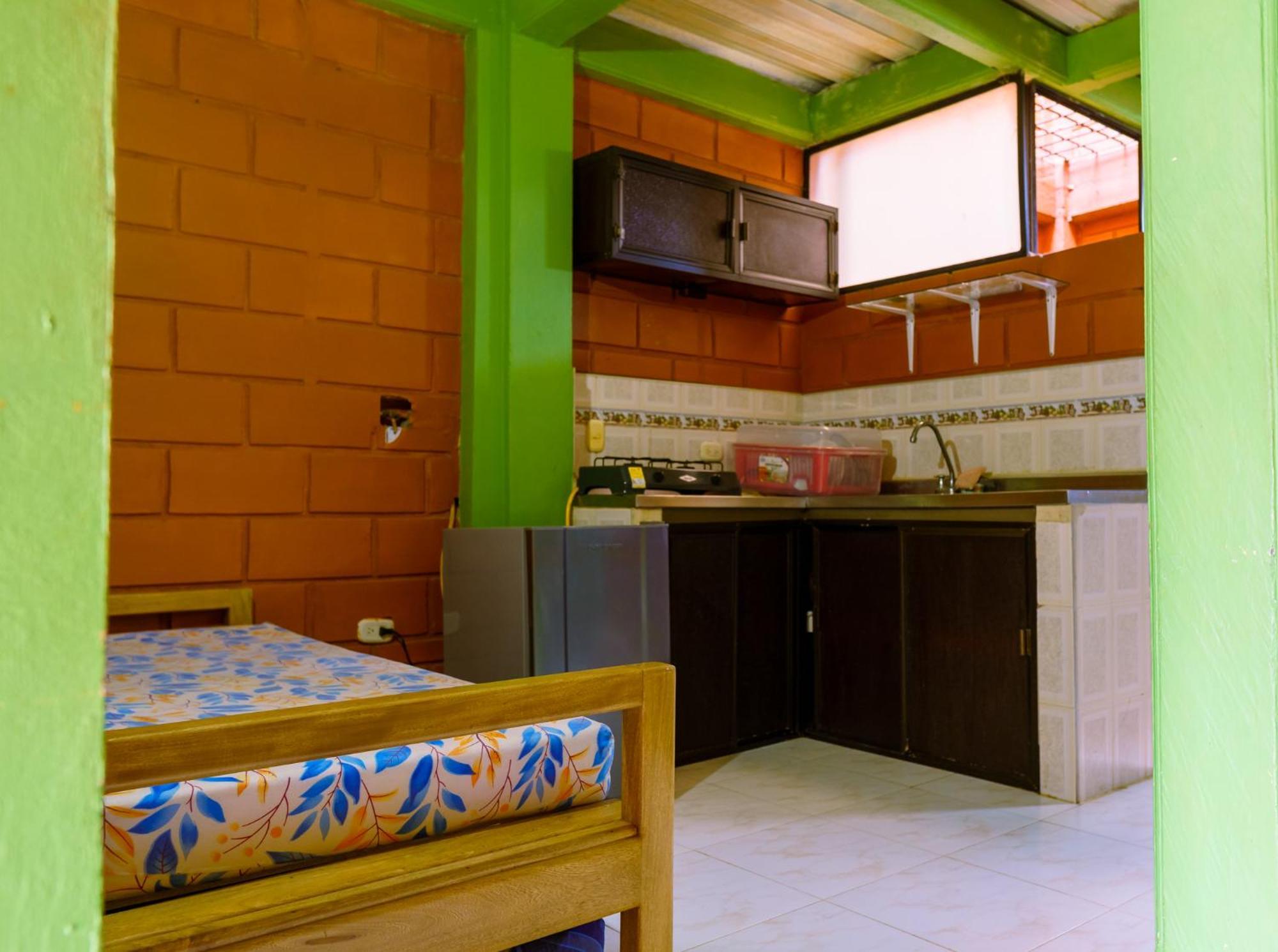 Mi Pueblo Natal Aptos Y Habitaciones Necoclí エクステリア 写真