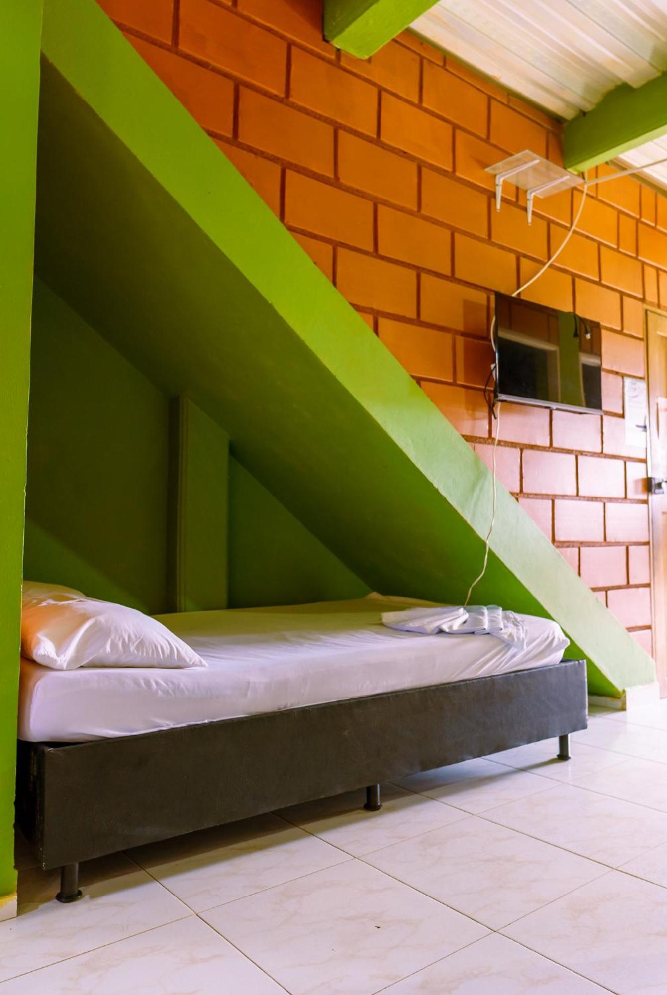 Mi Pueblo Natal Aptos Y Habitaciones Necoclí エクステリア 写真